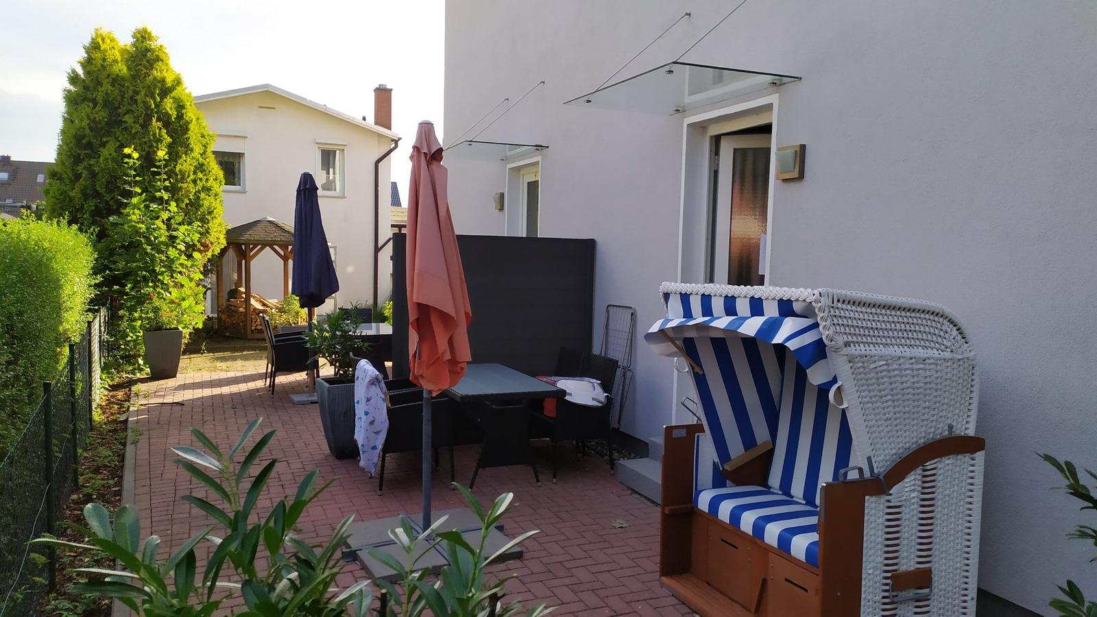 großzüggie Terrasse