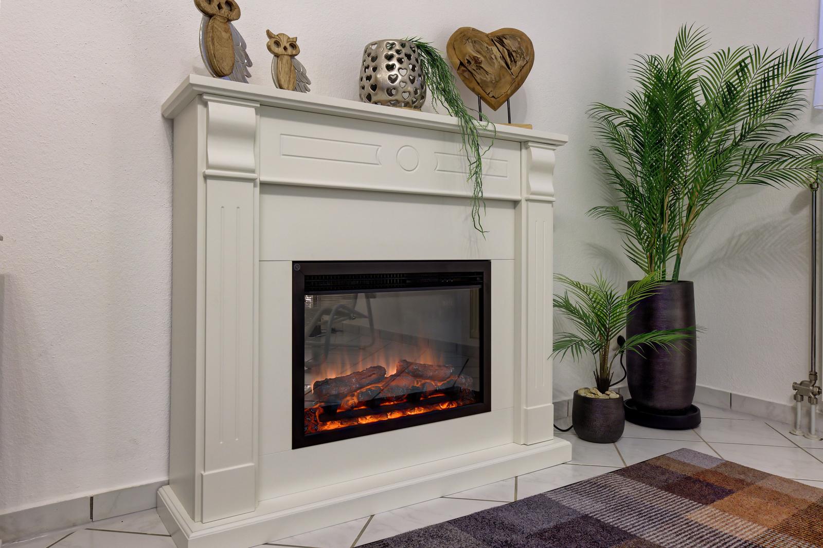 Moments of well-being amidst warmth and forest.