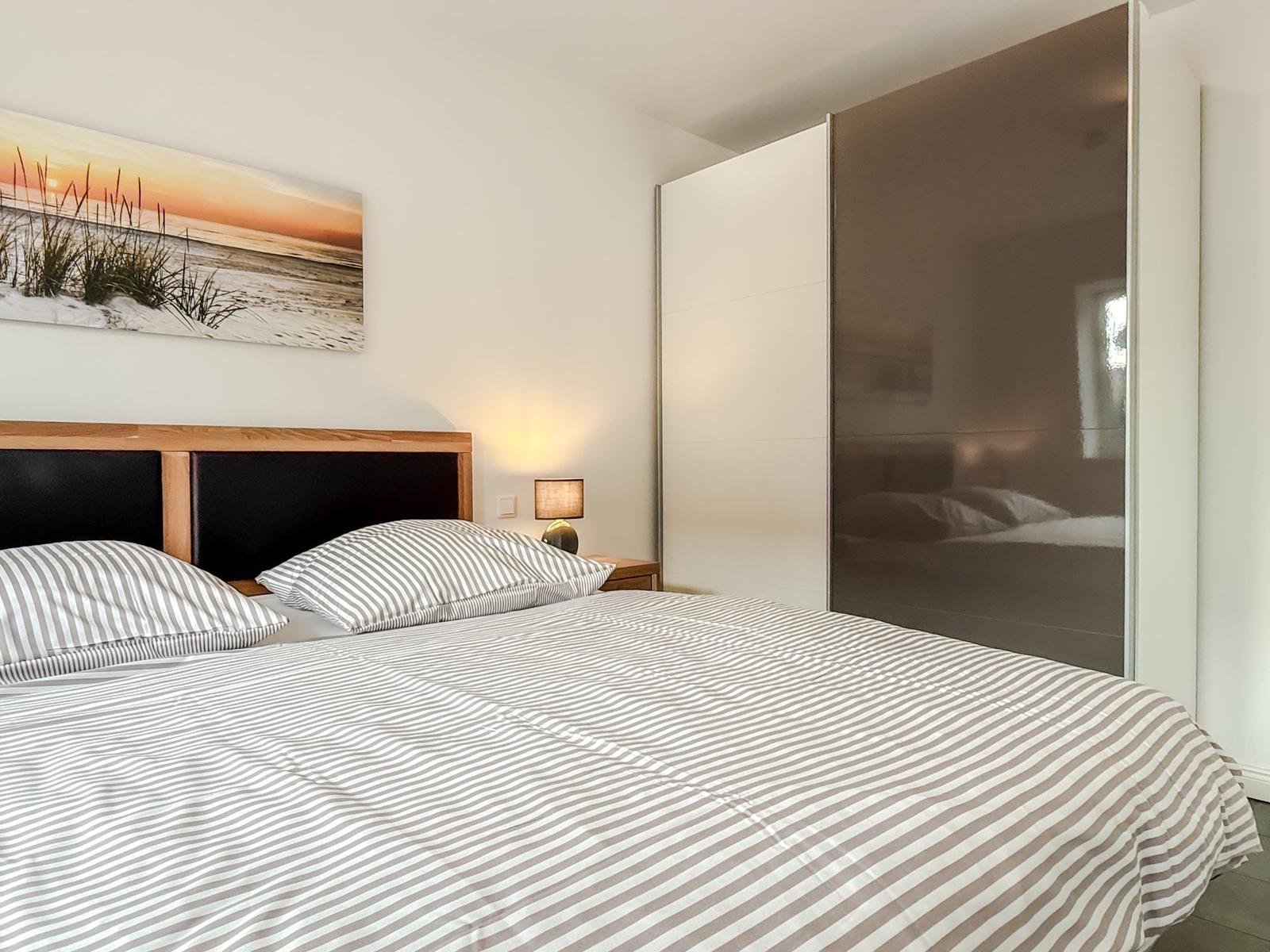 Großer Kleiderschrank im Hauptschlafzimmer...