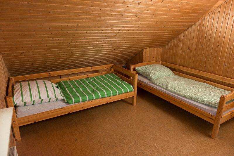Kinderzimmer 2 oben mit Einzelbettten