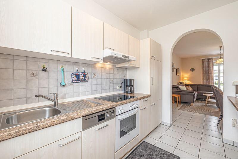 umfangreich ausgestattet...