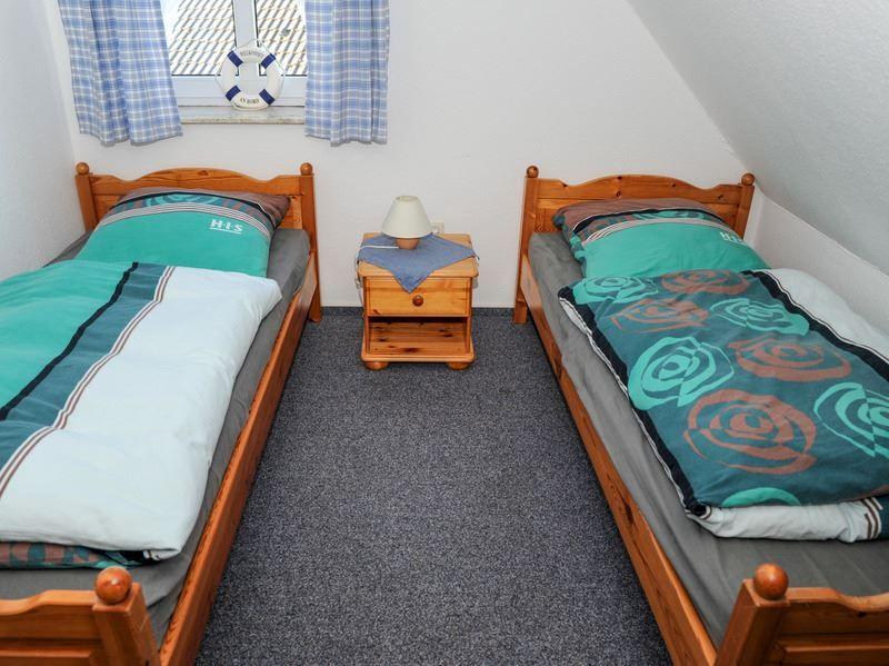 Schlafzimmer mit Einzelbetten...