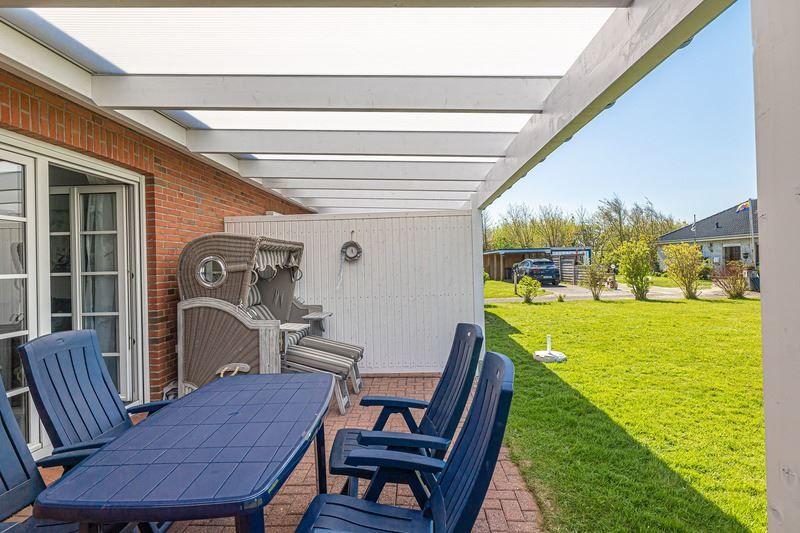 überdachte Terrasse...