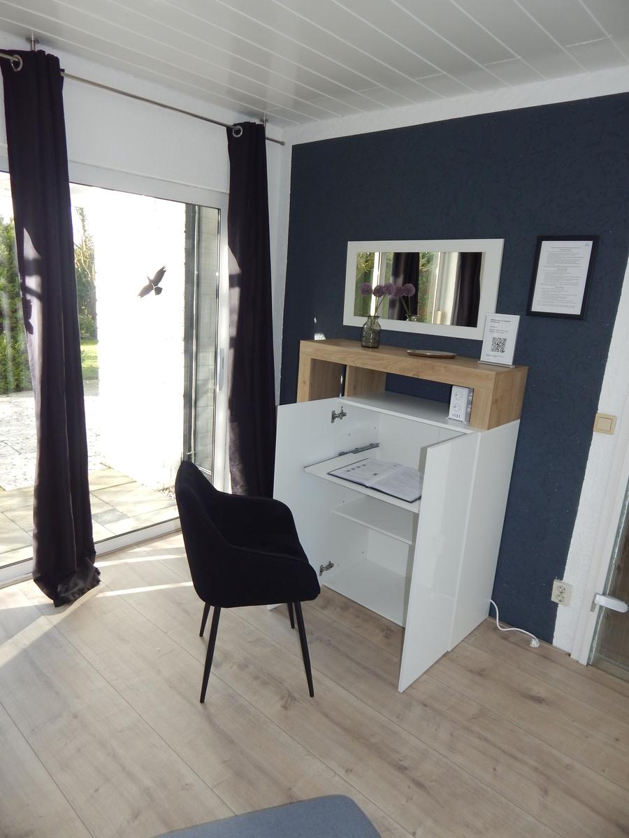 Eingangsbereich, kleiner Arbeitsplatz gefällig?