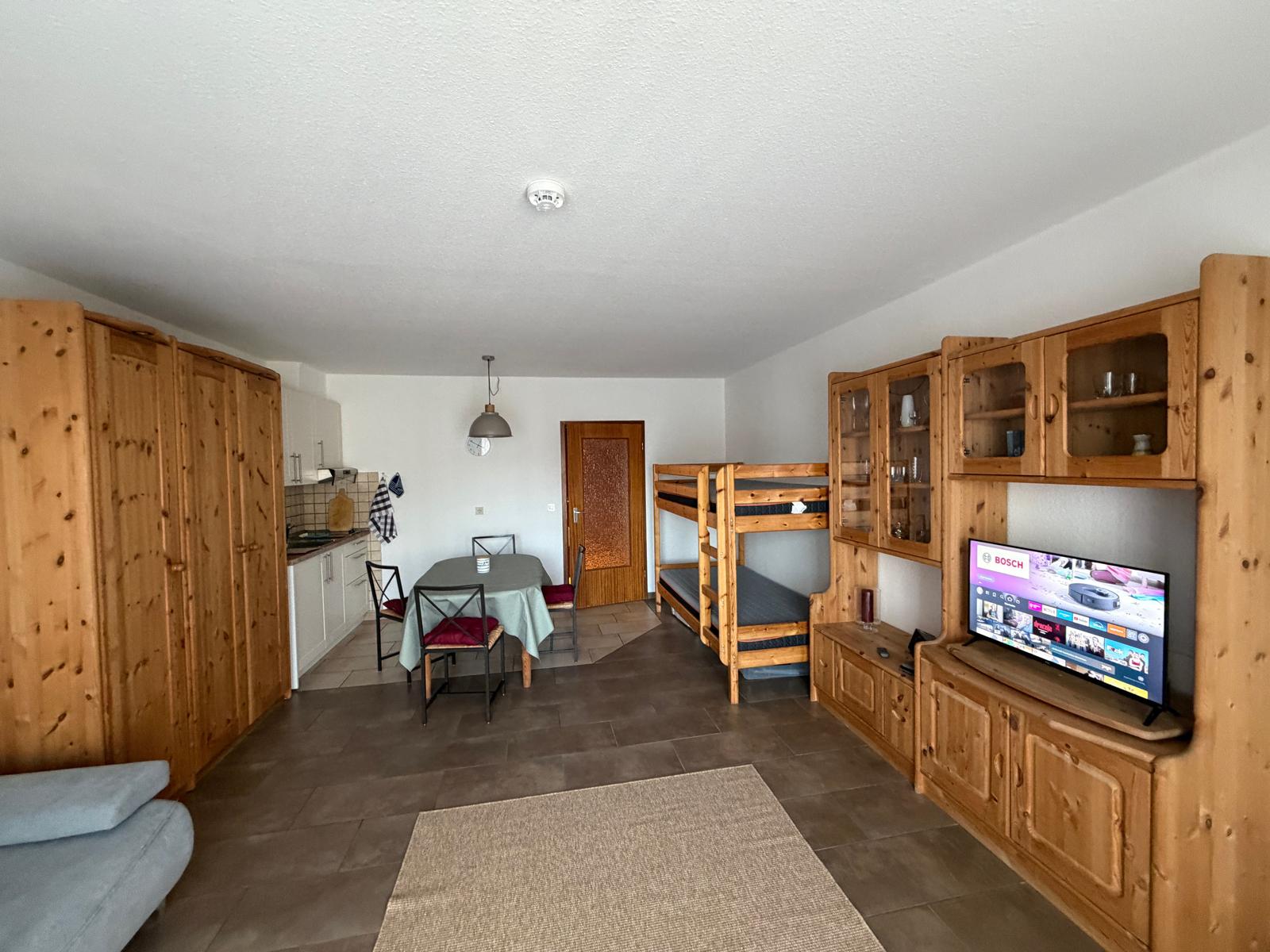 Zimmeransicht, Wohn- und Essbereich