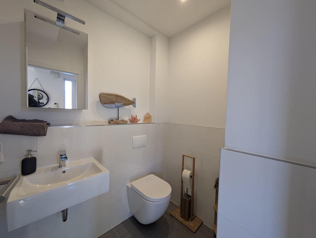 Separates Gäste WC im EG...