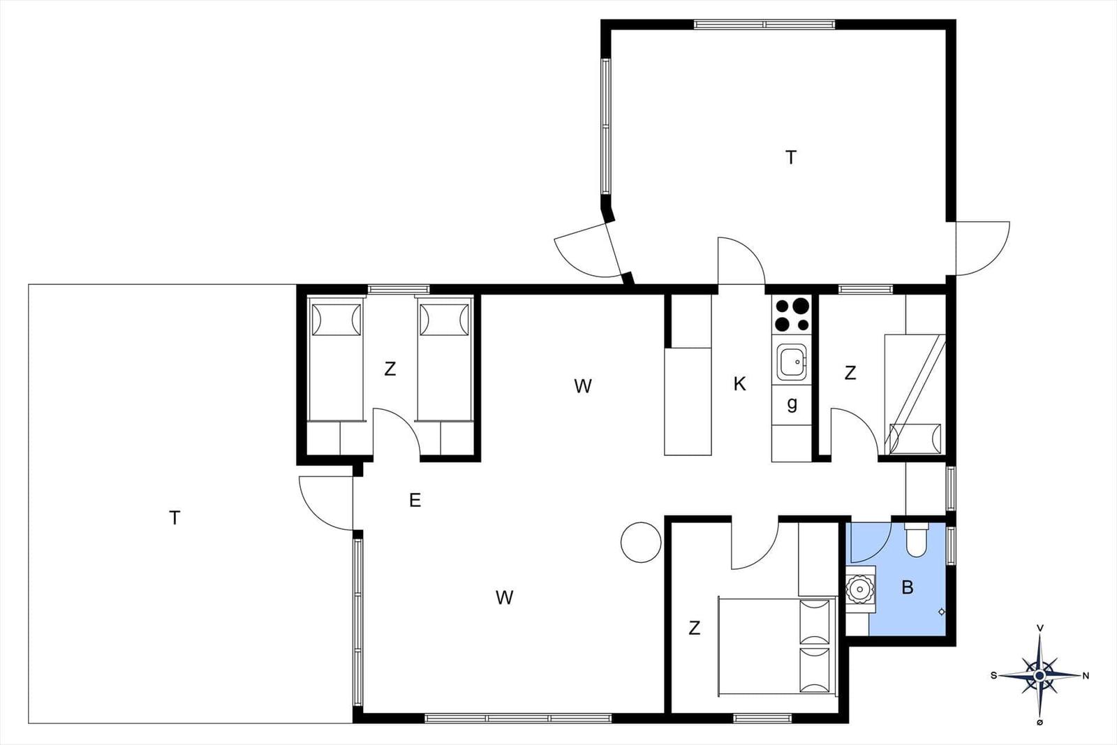 Apartment with kitchen, bathroom, bedrooms, and living area. Hallway with doors and windows.