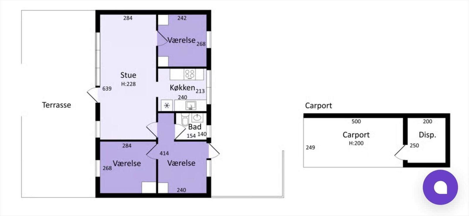 The apartment has a terrace, kitchen, bathroom, and three bedrooms.