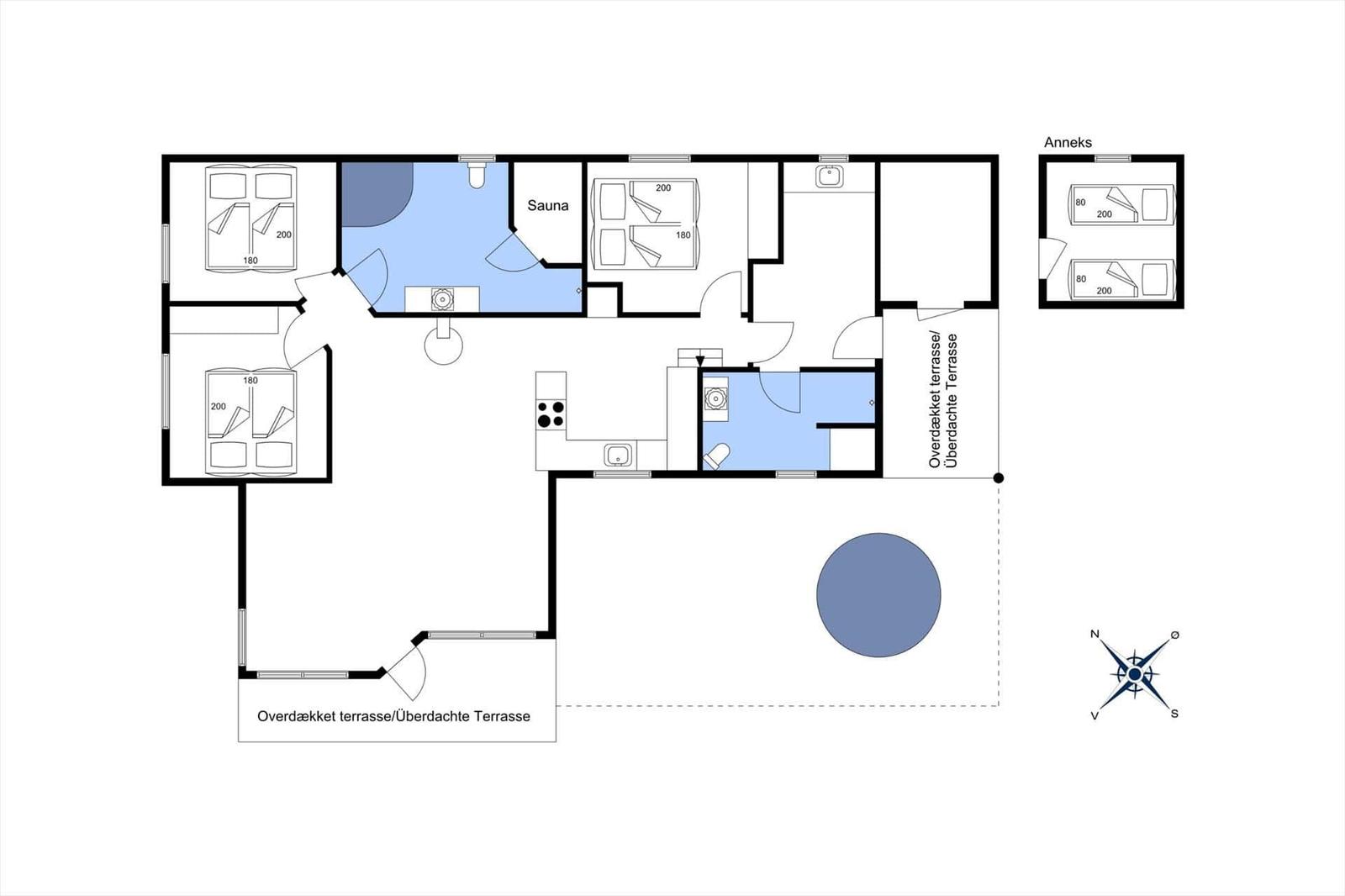 Apartment with sauna, kitchen, and covered terrace. Annex with bedroom.