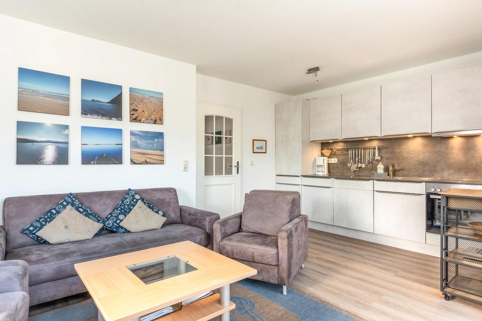 Wohnbereich mit neuer Küche