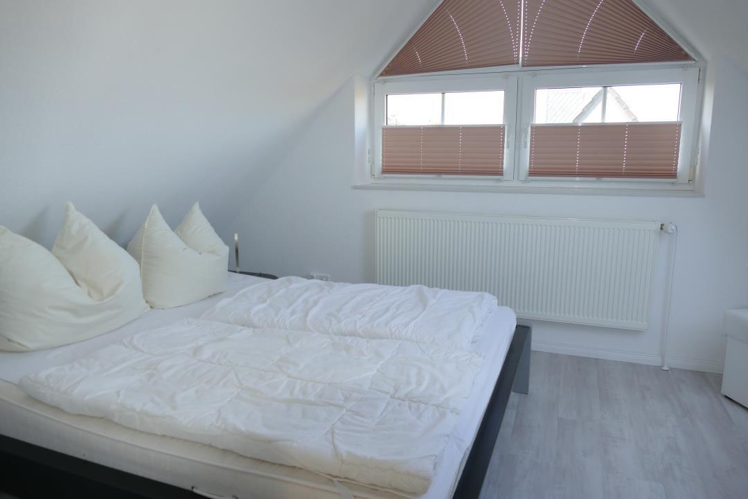 Schalfzimmer links obere Ebene