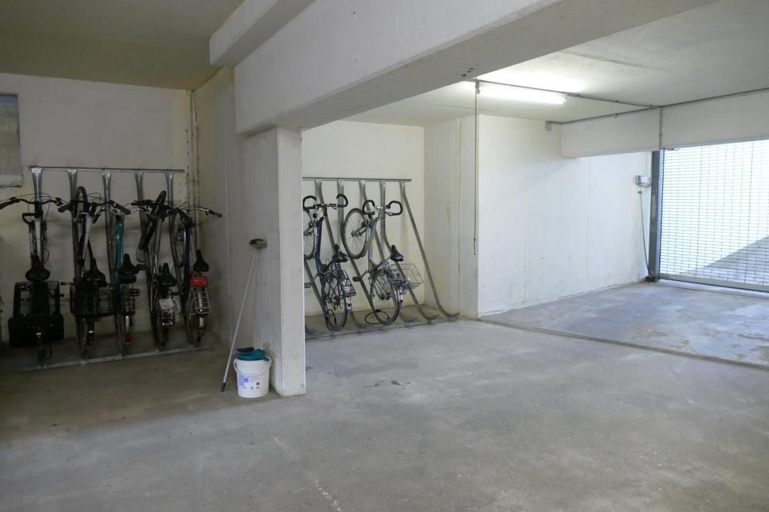 Tiefgarage / Fahrradständer