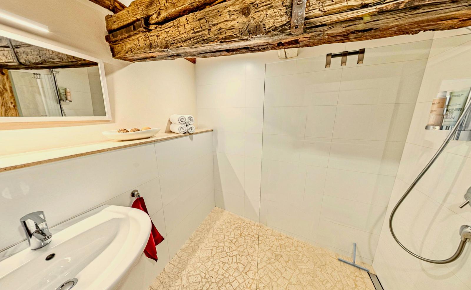 Wellness in ebenerdiger Dusche