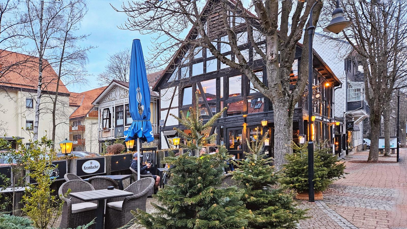 unser geschmackvolles Restaurant Hirsch 
- für Hausgäste zum Sonderpreis