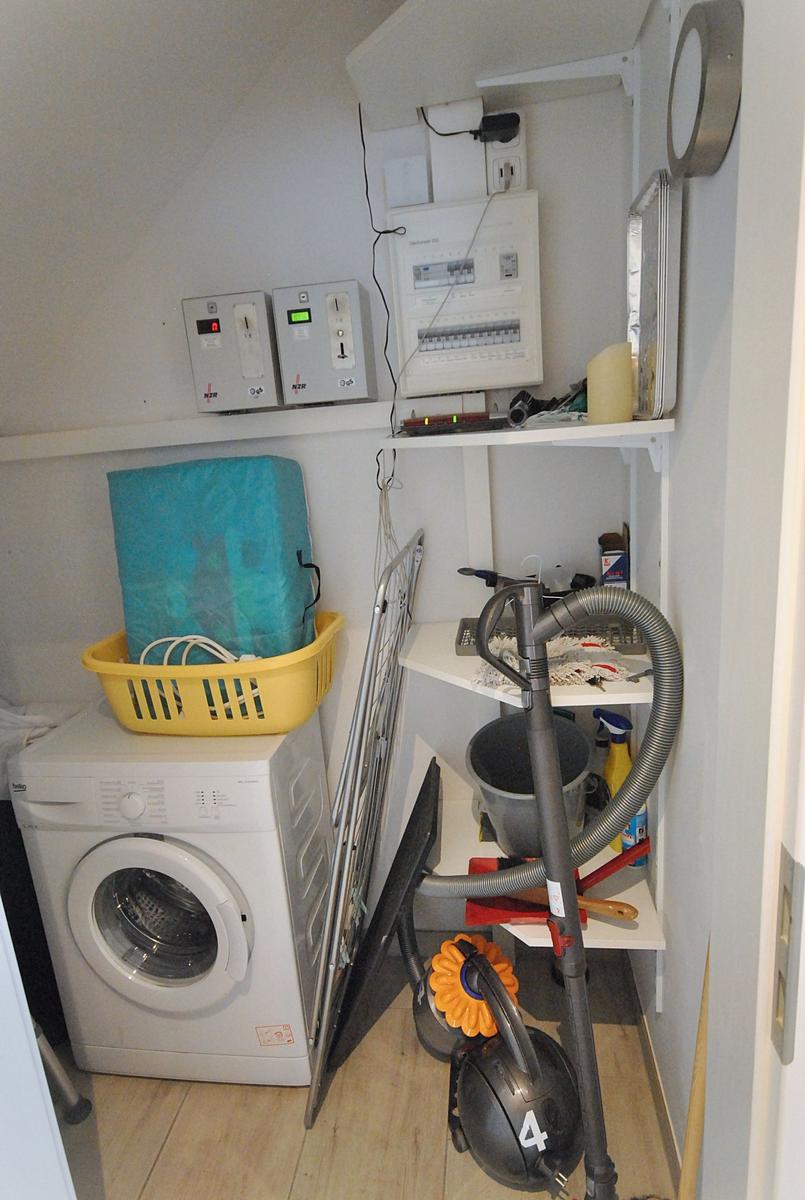 Abstellraum mit Waschmaschine