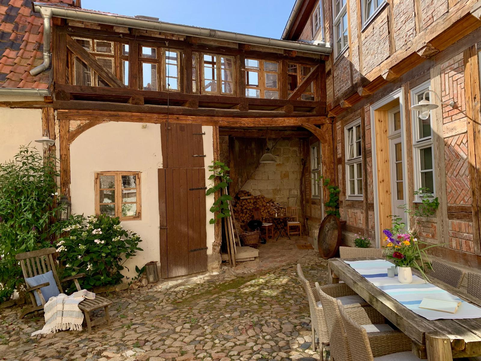 Schmökern, Sonne, Grillen oder ein Gläschen Wein in Ruhe und Idylle