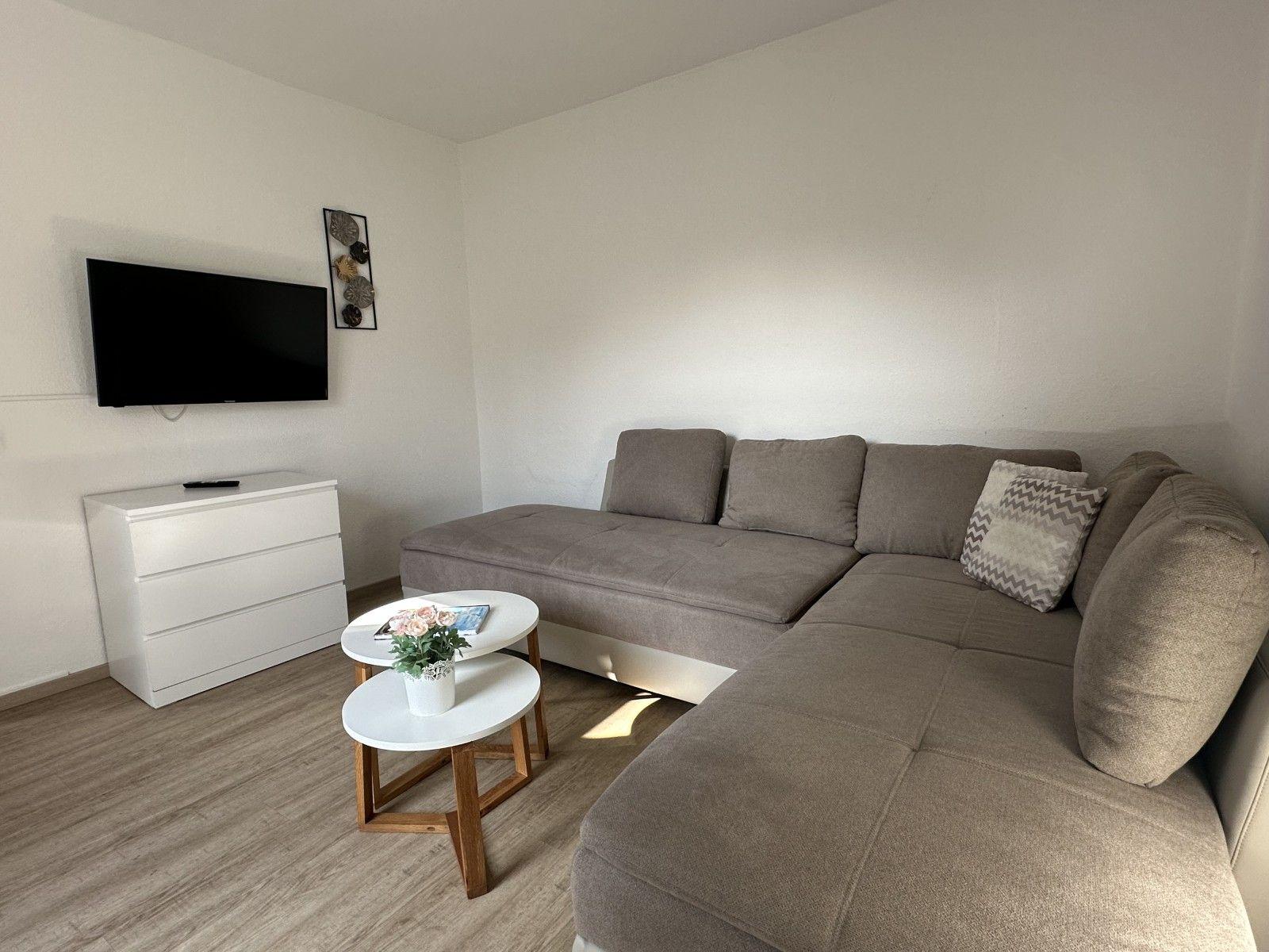 Wohnzimmer mit 2. TV