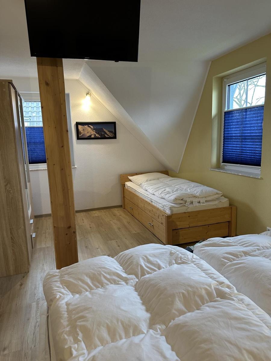 Schlafzimmer 2