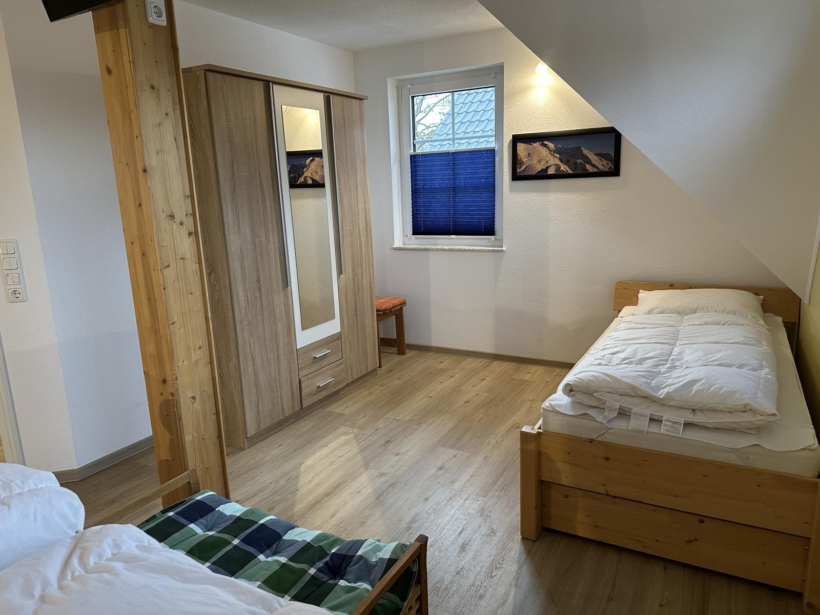 Schlafzimmer 2 Ausziehbett