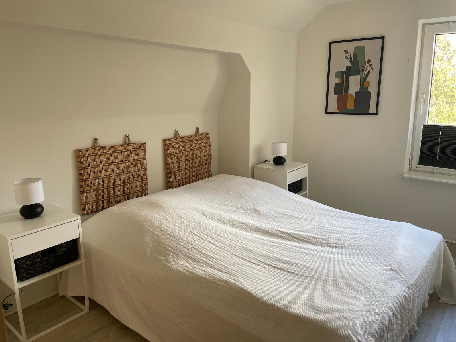 Elternschlafzimmer mit Doppelbett