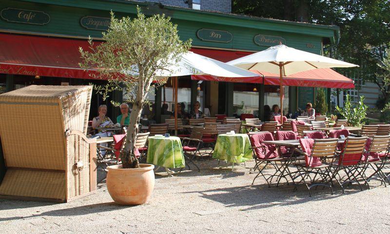 Port-Louis-Platz beim Rosengarten in der Bummel-Allee