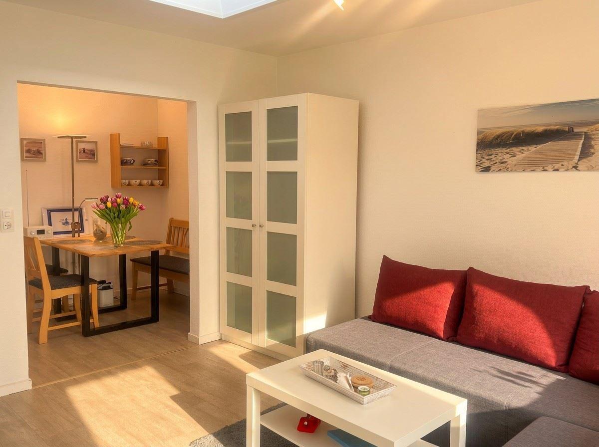 Lütt Witthues Wohnzimmer mit Essecke...