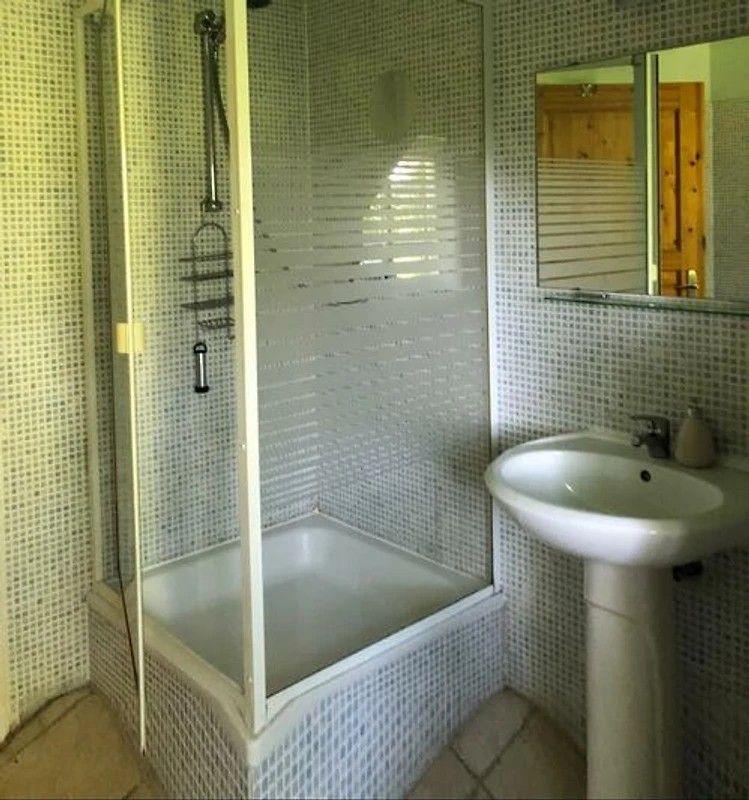 Dusche im Bad OG