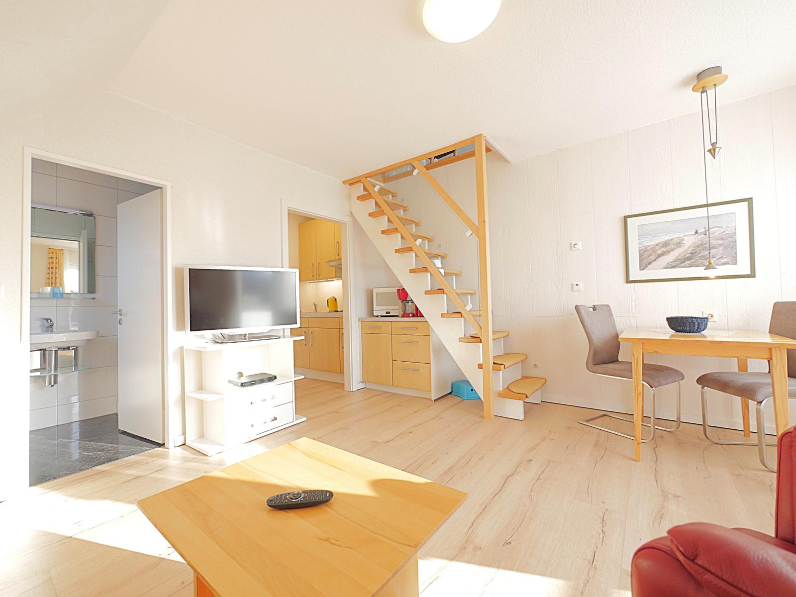 Wohnen auf 2 Ebenen. Unten Wohnen-oben Schlafen