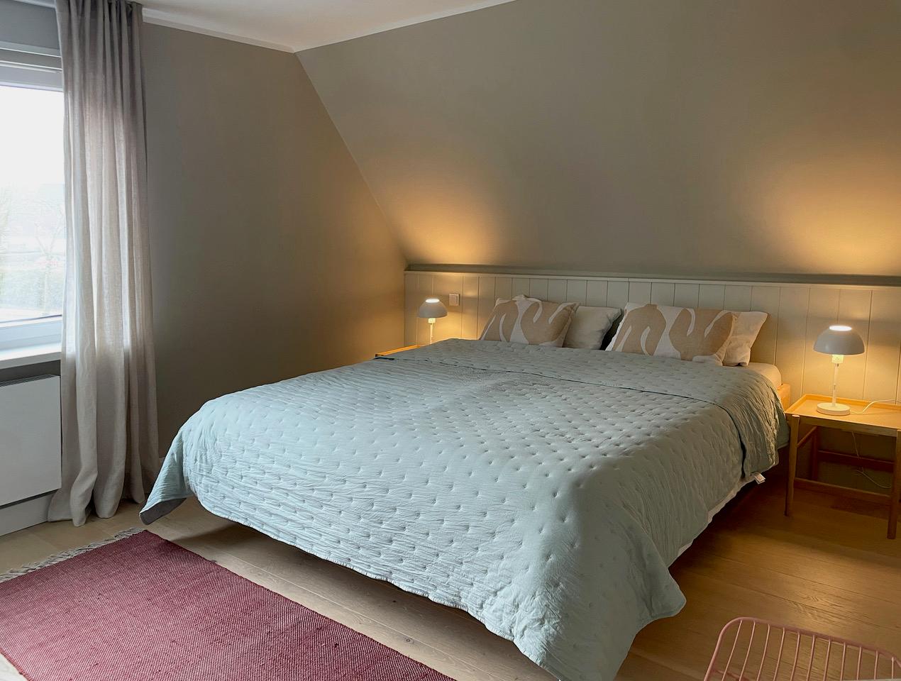 Obergeschoss Schlafzimmer  Doppelbett Hauptschlafzimmer