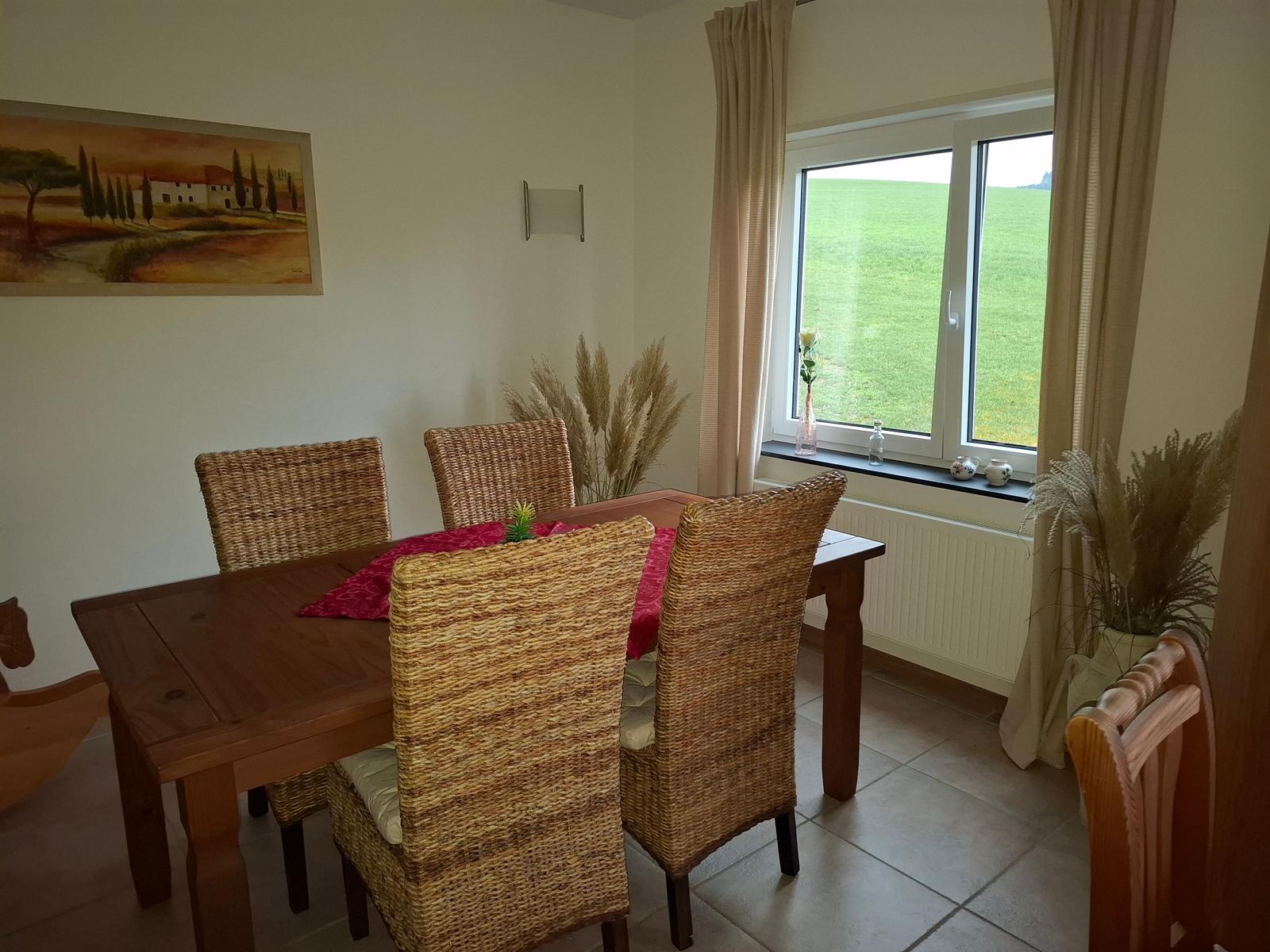 Frühstücksraum
Hier wird Ihnen ab 5 Personen auf Wunsch  das Frühstück gereicht