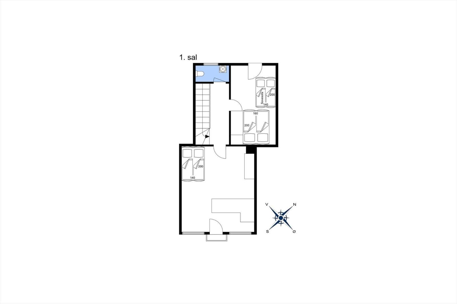 Erdgeschossplan mit Schlafzimmern, Bad und Treppe zur oberen Etage.