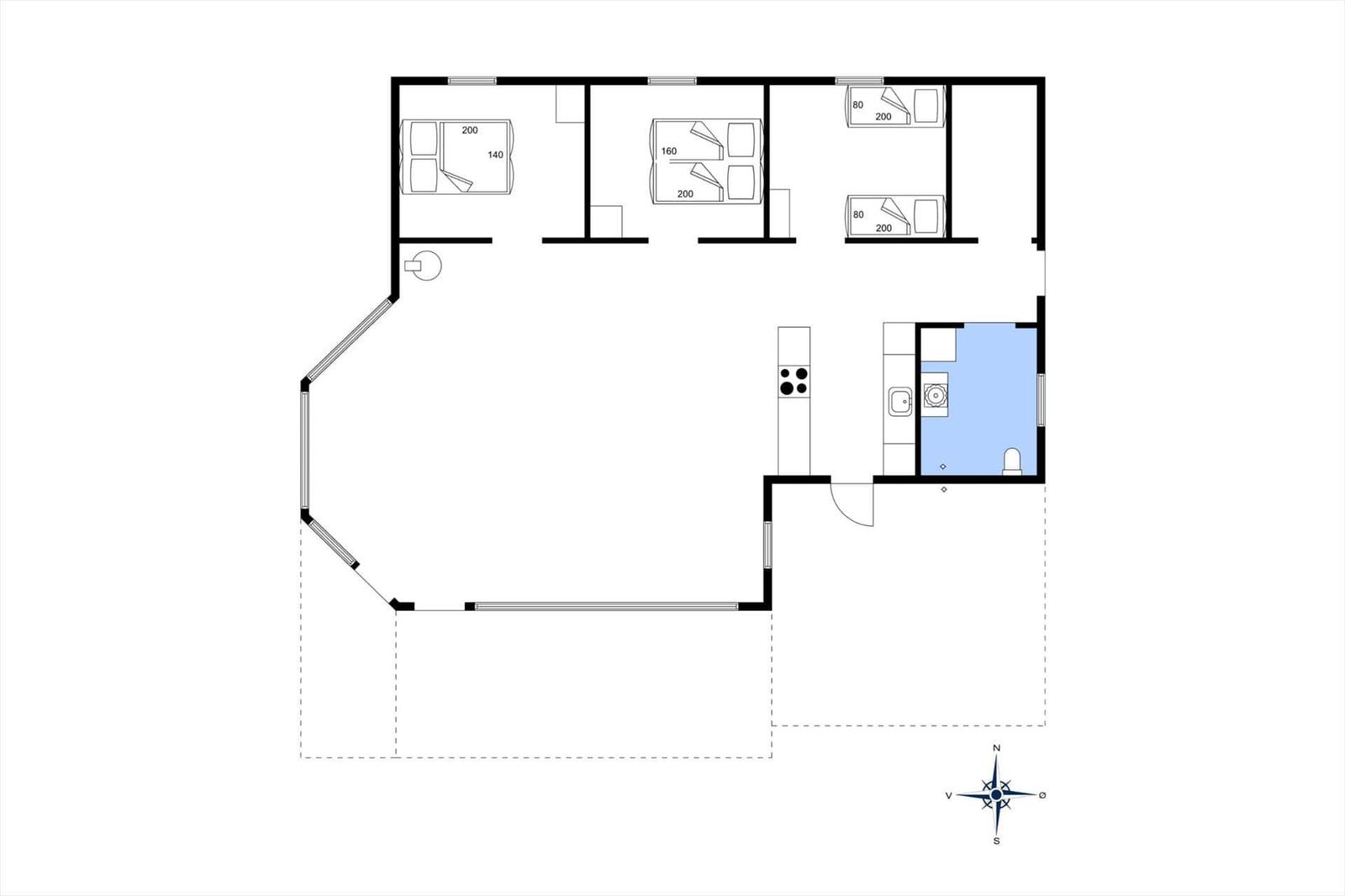 Wohnung mit drei Schlafzimmern, Küche und Bad. Großer offener Raum.