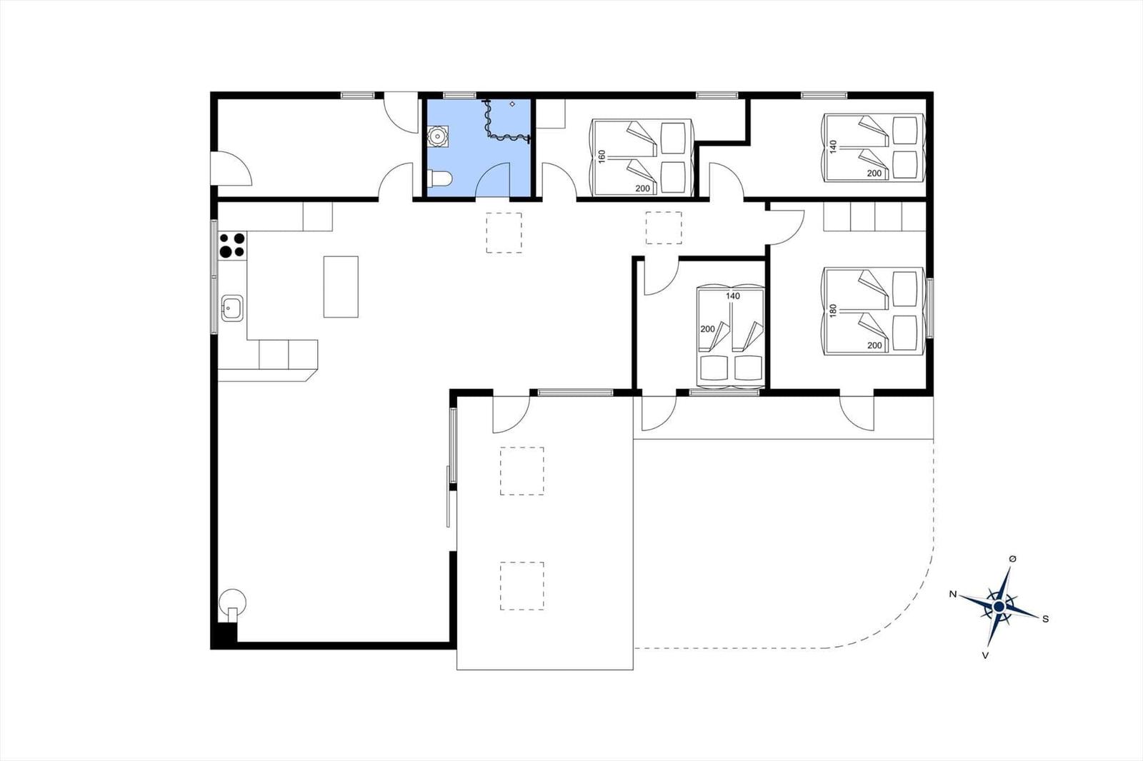 Die Wohnung hat drei Schlafzimmer, eine Küche, ein Bad und einen Balkon.