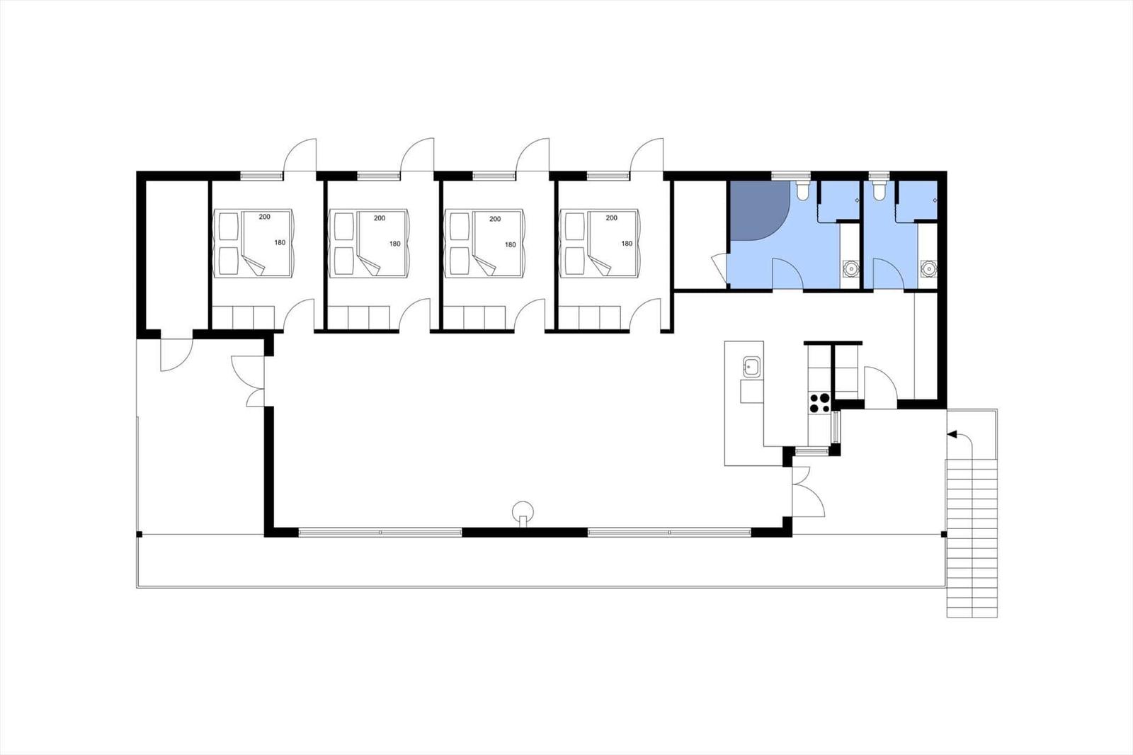 Vier Schlafzimmer, Küche, Bad und Treppenhaus im Grundriss.
