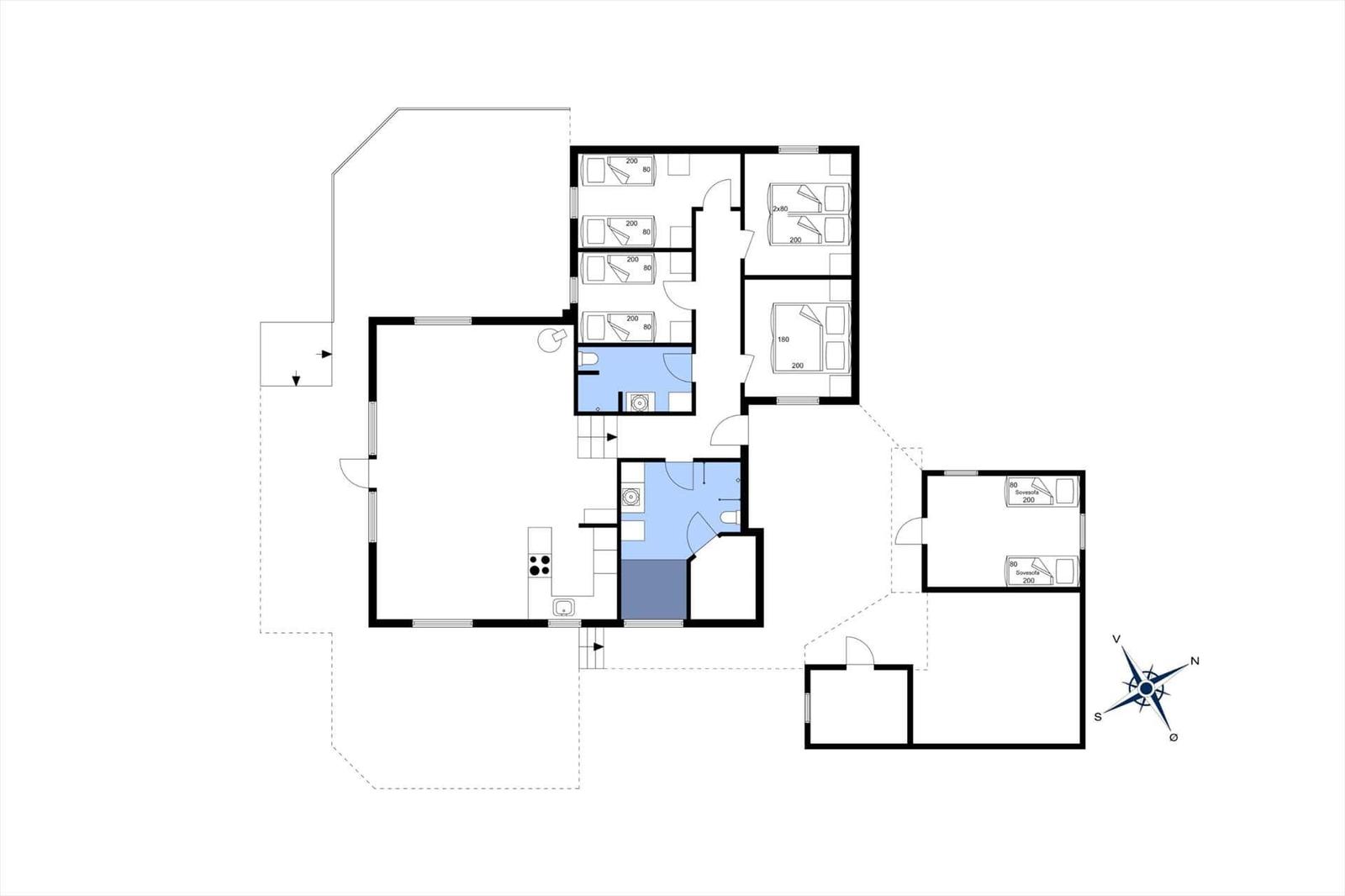 Grundriss einer Wohnung mit mehreren Schlafzimmern und Küche.