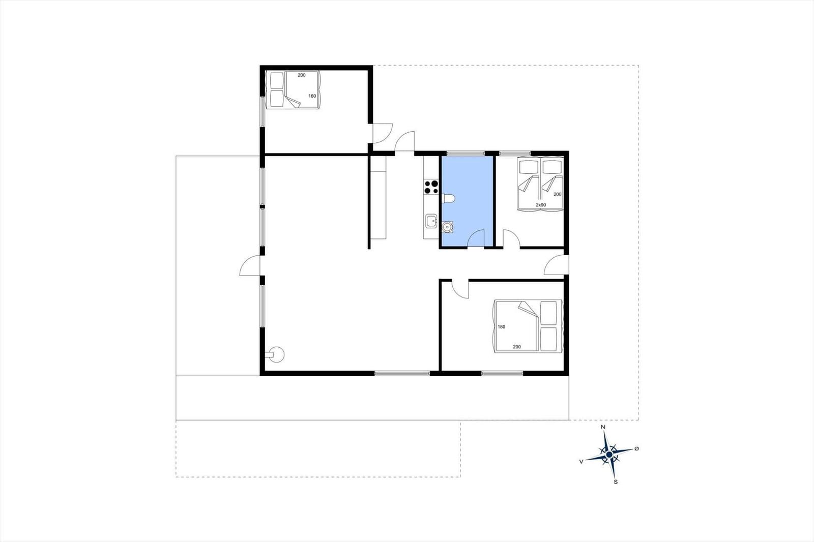 Dieses Apartment hat drei Schlafzimmer, eine Küche und ein Bad.
