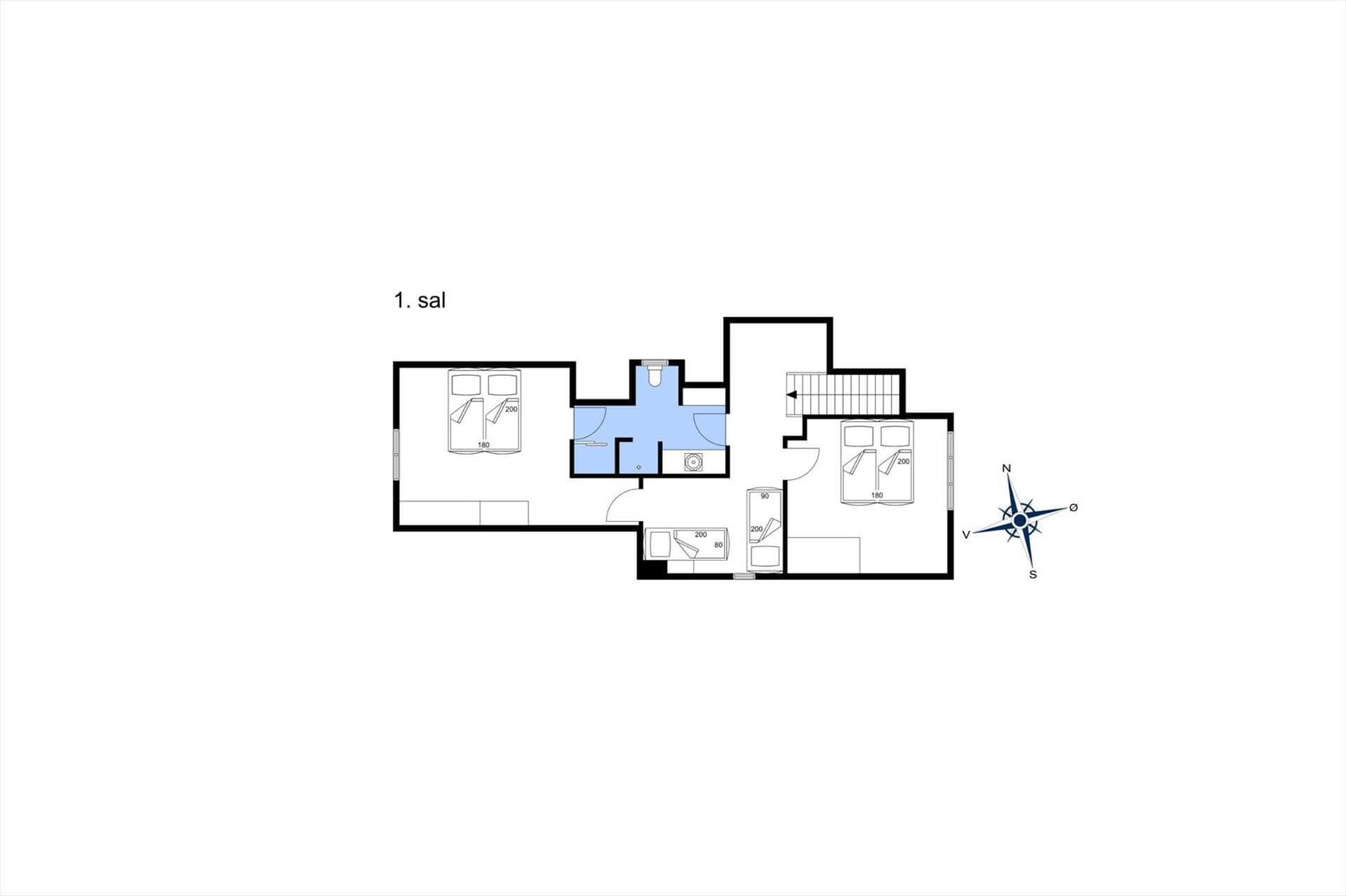 1. Stock mit zwei Schlafzimmern, Bad und Treppe zur oberen Etage.