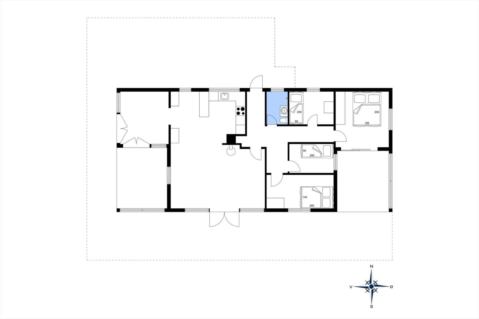 Wohnung mit drei Schlafzimmern, Küche und Bad. Grundriss mit Raumbezeichnungen.