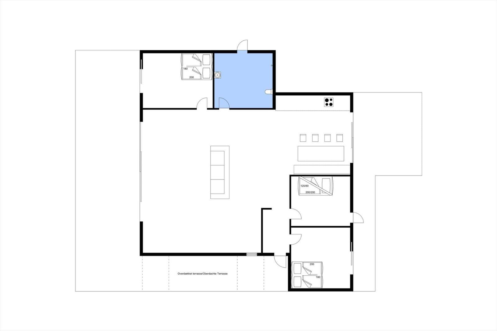 Übersichtsplan einer Wohnung mit Küche, Wohnzimmer, zwei Schlafzimmern und einer überdachten Terrasse.
