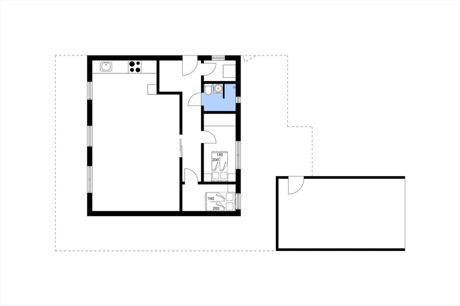 Wohnung mit Küche, Bad und zwei Schlafzimmern. Außenbereich vorhanden.