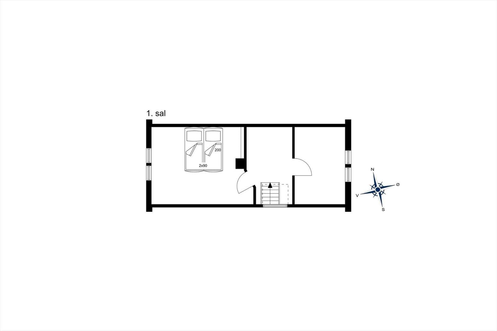 Erdgeschossplan mit Schlafzimmer und Treppe zur oberen Etage.