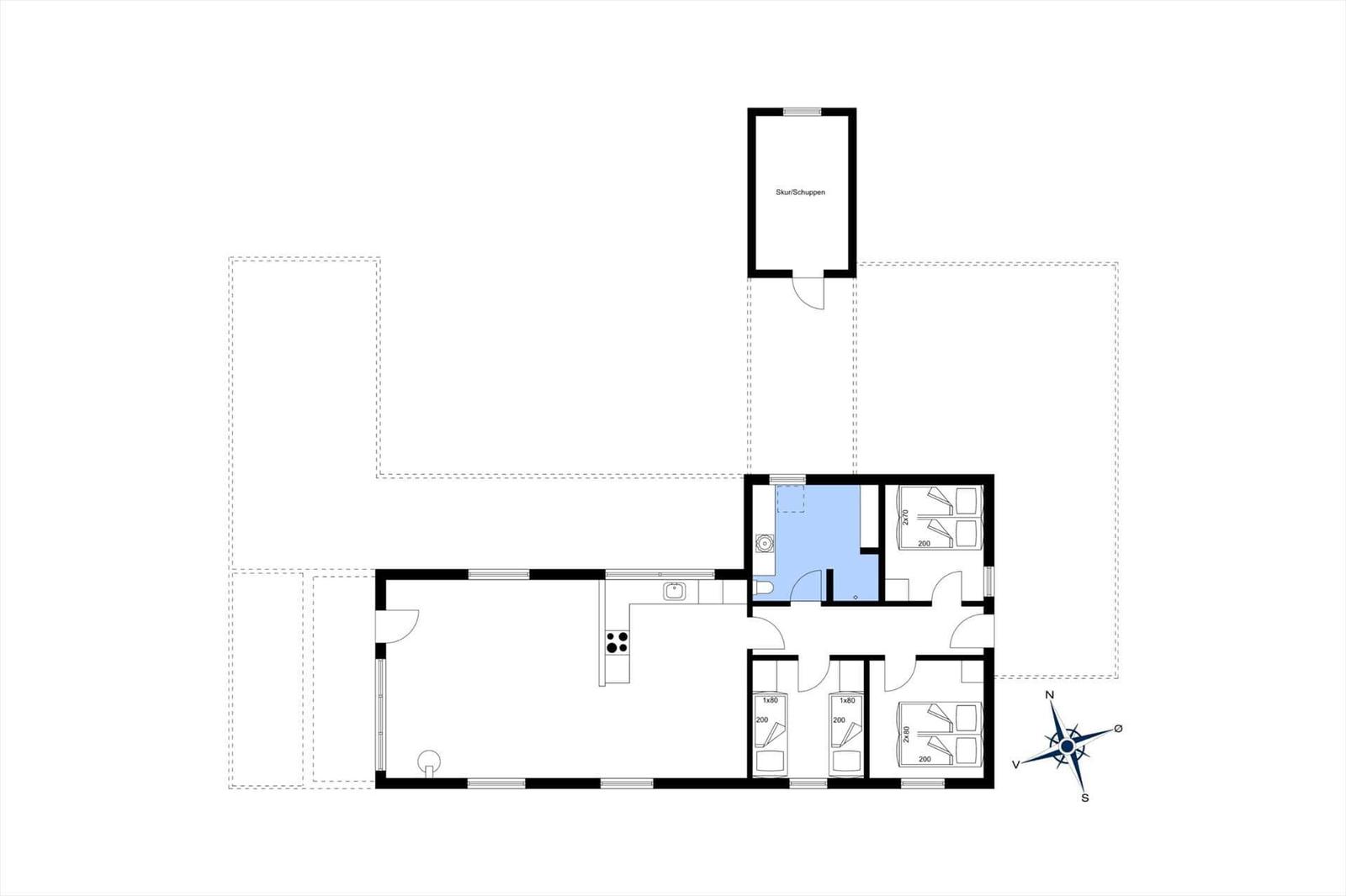 Wohnung mit Küche, drei Schlafzimmern und Bad. Separate Garderobe vorhanden.