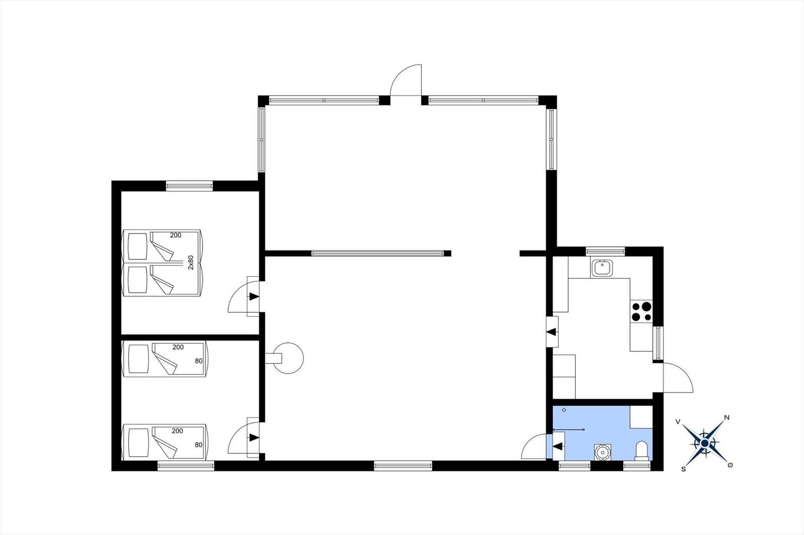 Dreizimmerwohnung mit Küche, Bad und Toilette. Raumangaben sind eingezeichnet.