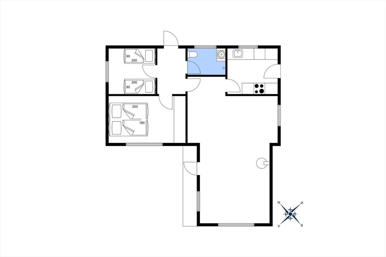 Wohnung mit drei Schlafzimmern, Küche und Bad. Raumverteilung mit Kompass.