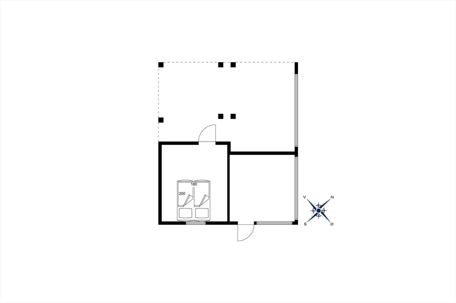 Wohnung mit Schlafzimmer und angrenzendem Raum. Orientierung mit Kompass.