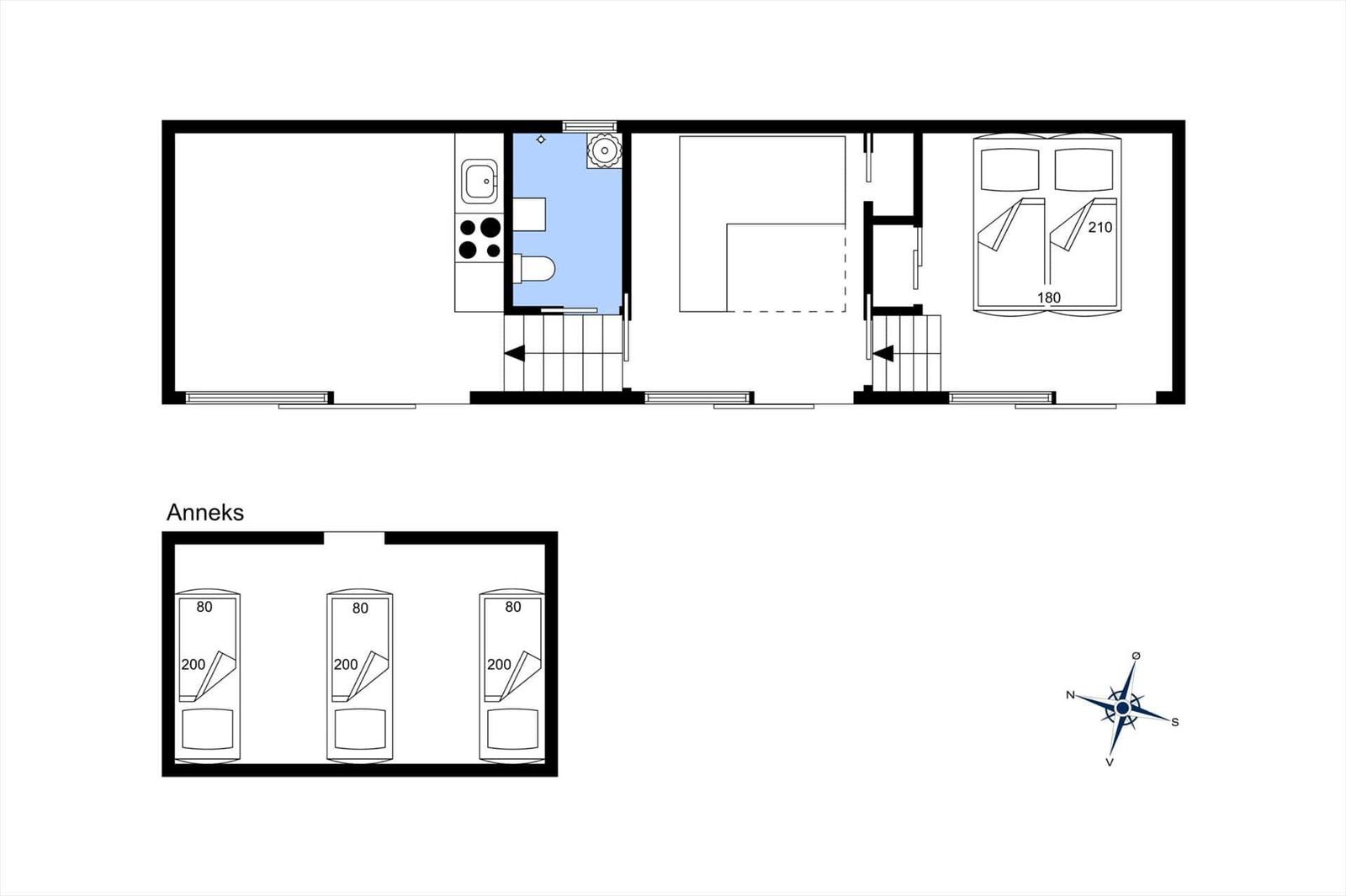 Gesamtplan zeigt Wohnbereich, Küche, Bad und Schlafzimmer mit Anhang für drei Autos.