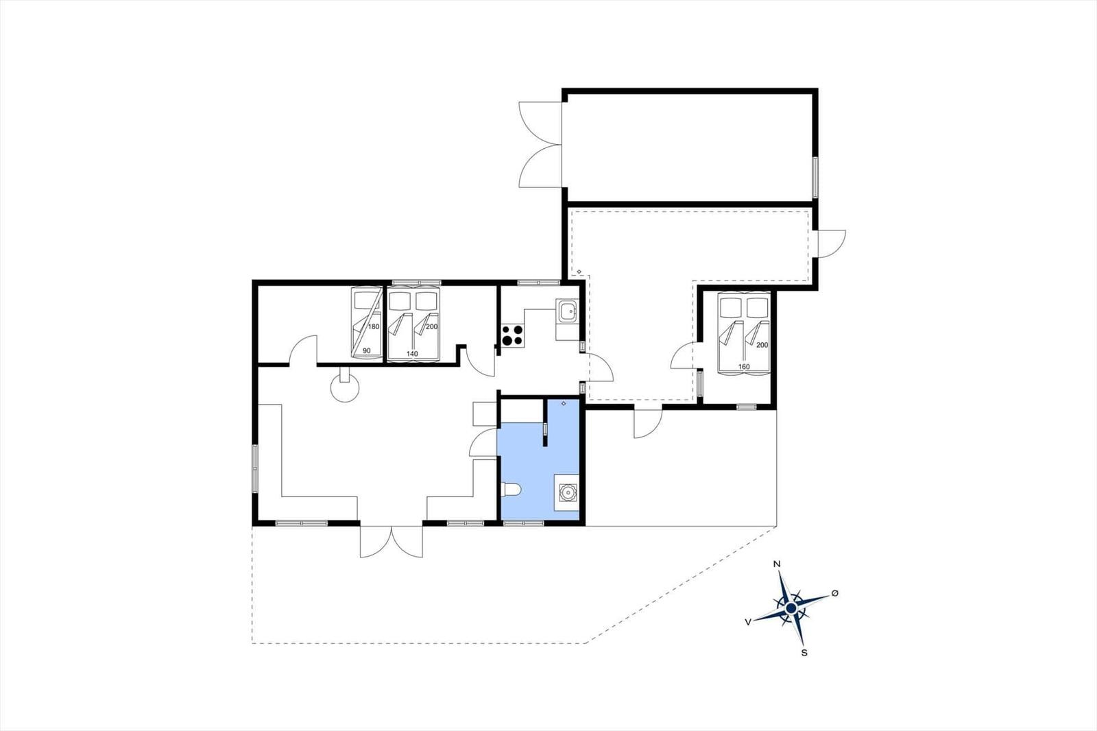 Wohnung mit drei Schlafzimmern, Küche und Bad. Orientierung mit Kompass.