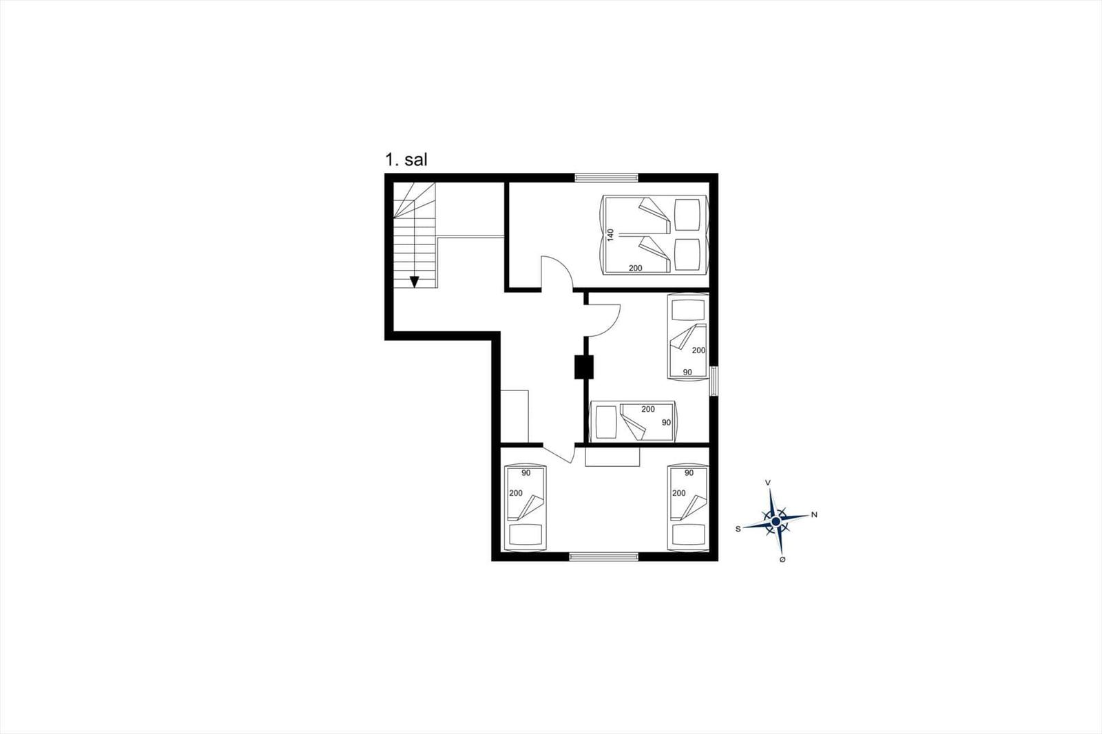 1. Stock mit Schlafzimmern, Bad und Treppe zur oberen Etage.