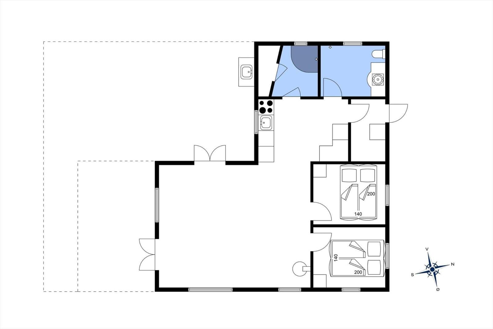 Wohnung mit Küche, Bad und zwei Schlafzimmern mit Betten.