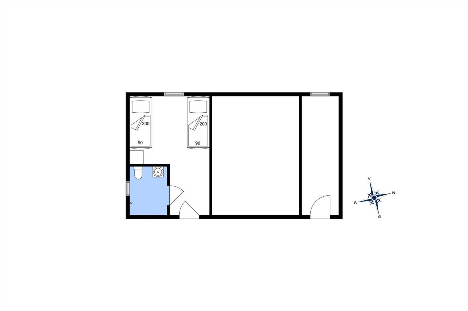 Zwei Schlafzimmer und eine Küche mit Bad in der Wohnung.